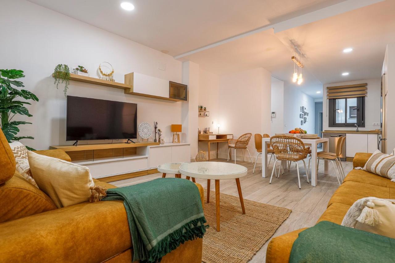 Family Suit Principal Encantos De Sevilla Экстерьер фото