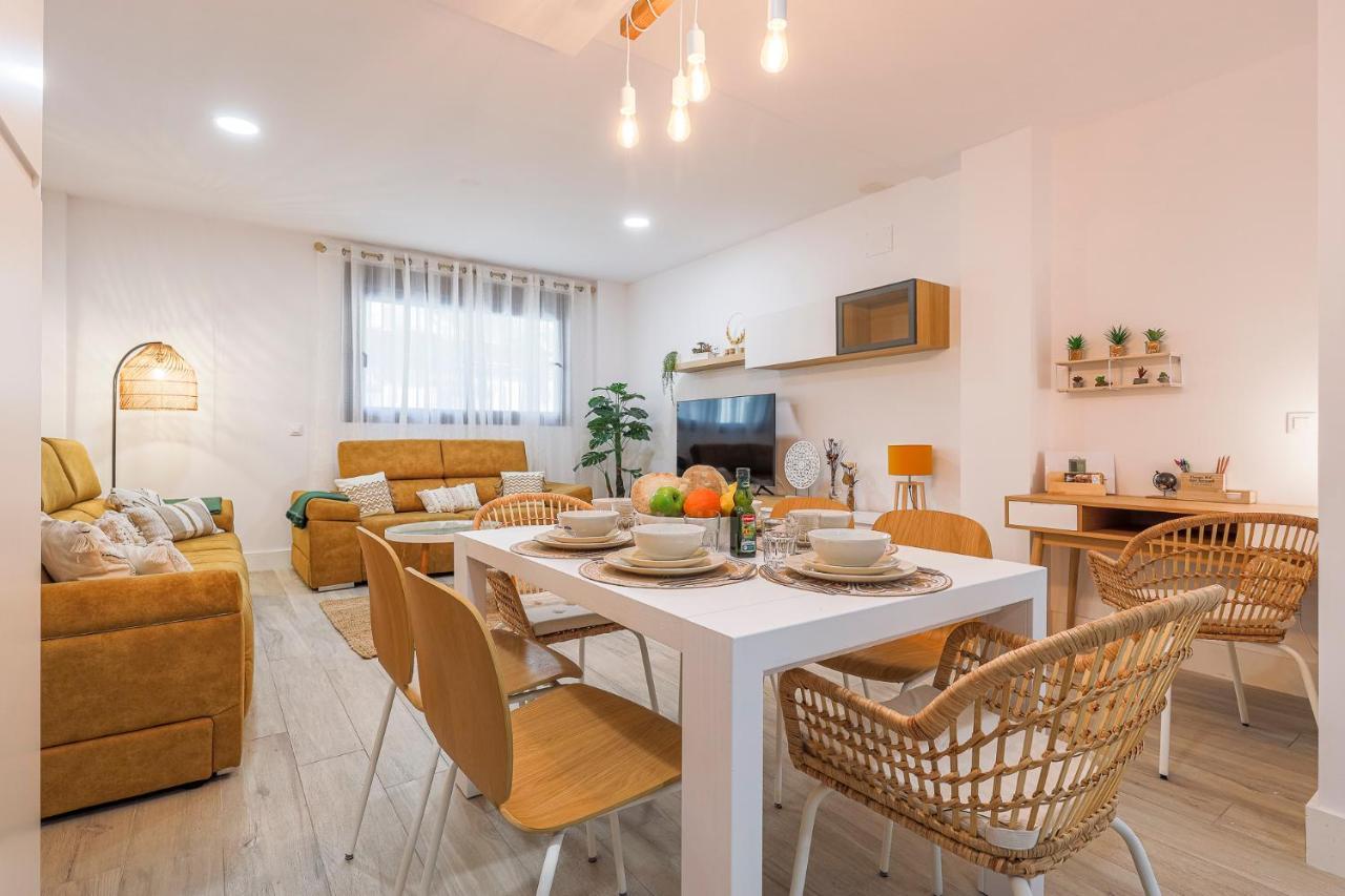 Family Suit Principal Encantos De Sevilla Экстерьер фото