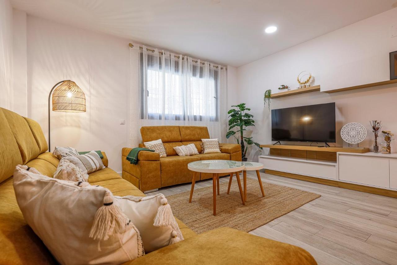 Family Suit Principal Encantos De Sevilla Экстерьер фото