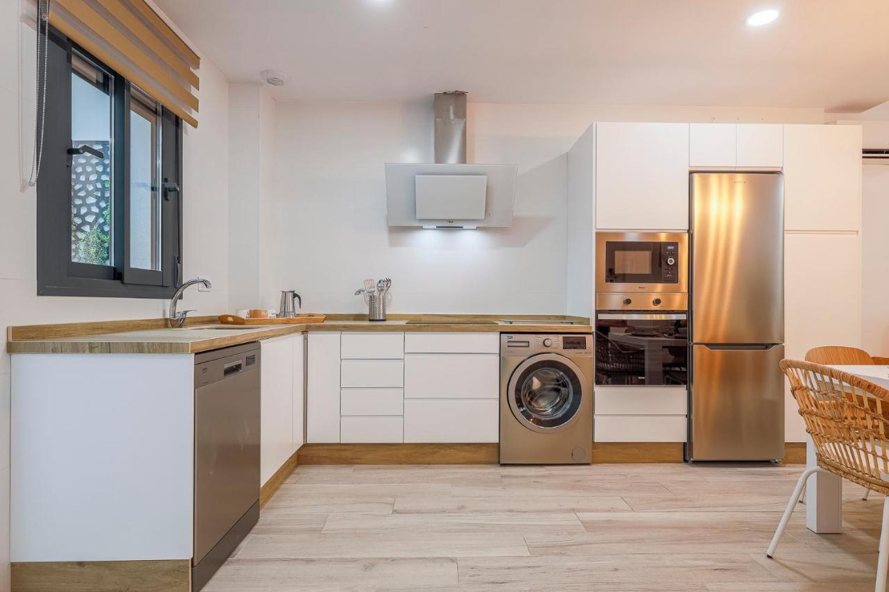 Family Suit Principal Encantos De Sevilla Экстерьер фото