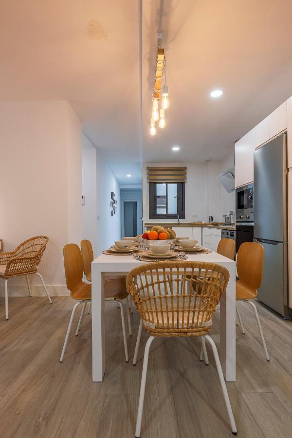 Family Suit Principal Encantos De Sevilla Экстерьер фото