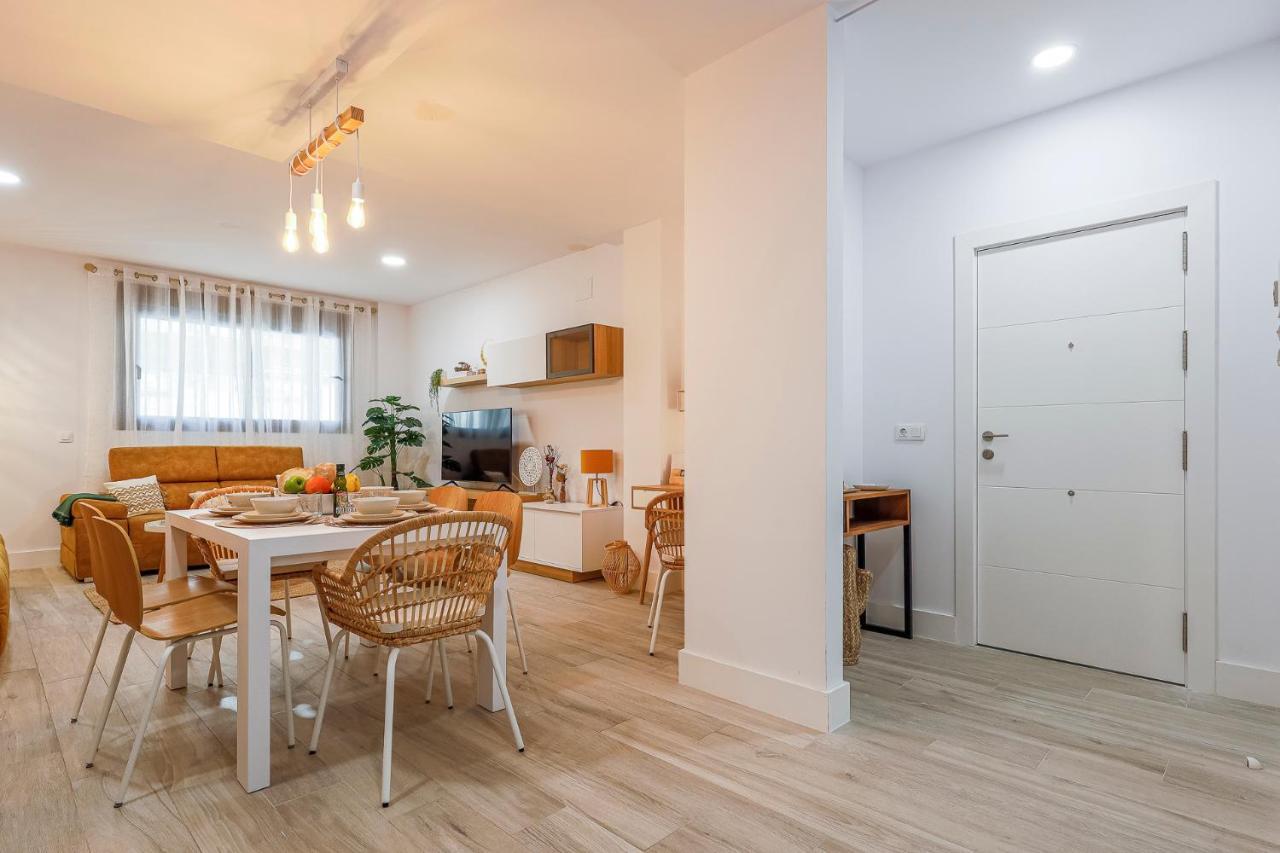 Family Suit Principal Encantos De Sevilla Экстерьер фото