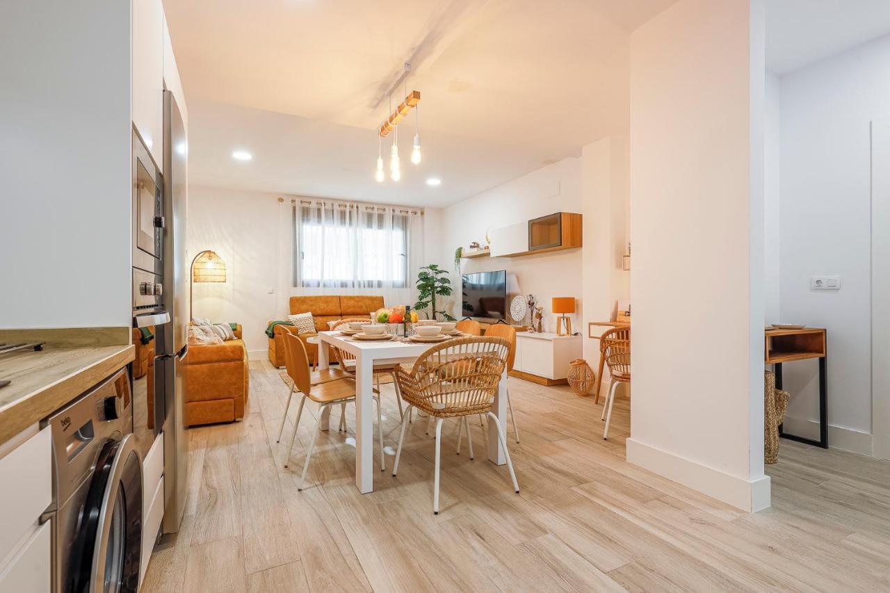Family Suit Principal Encantos De Sevilla Экстерьер фото