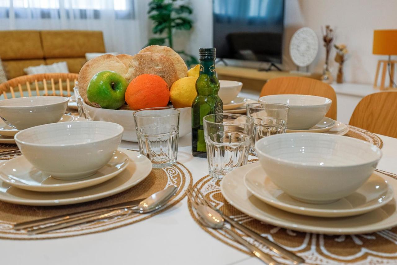 Family Suit Principal Encantos De Sevilla Экстерьер фото