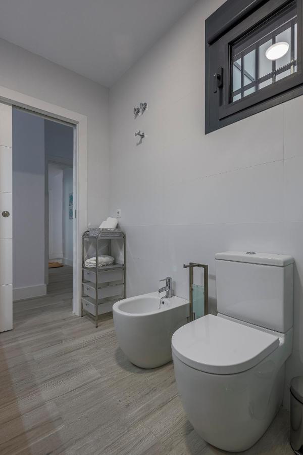 Family Suit Principal Encantos De Sevilla Экстерьер фото