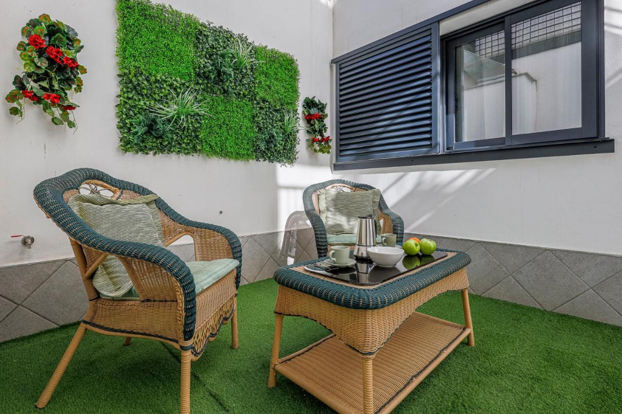 Family Suit Principal Encantos De Sevilla Экстерьер фото