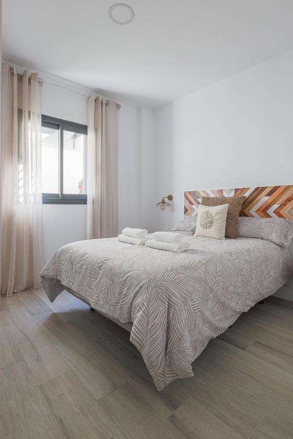 Family Suit Principal Encantos De Sevilla Экстерьер фото
