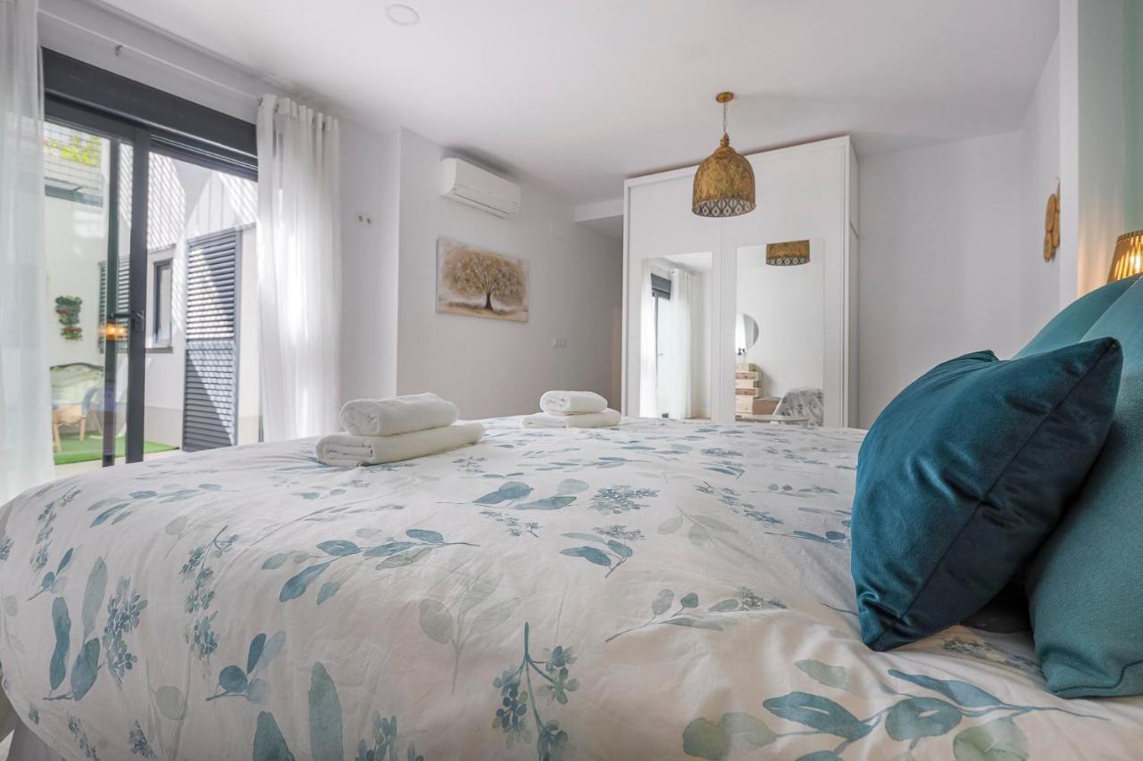 Family Suit Principal Encantos De Sevilla Экстерьер фото