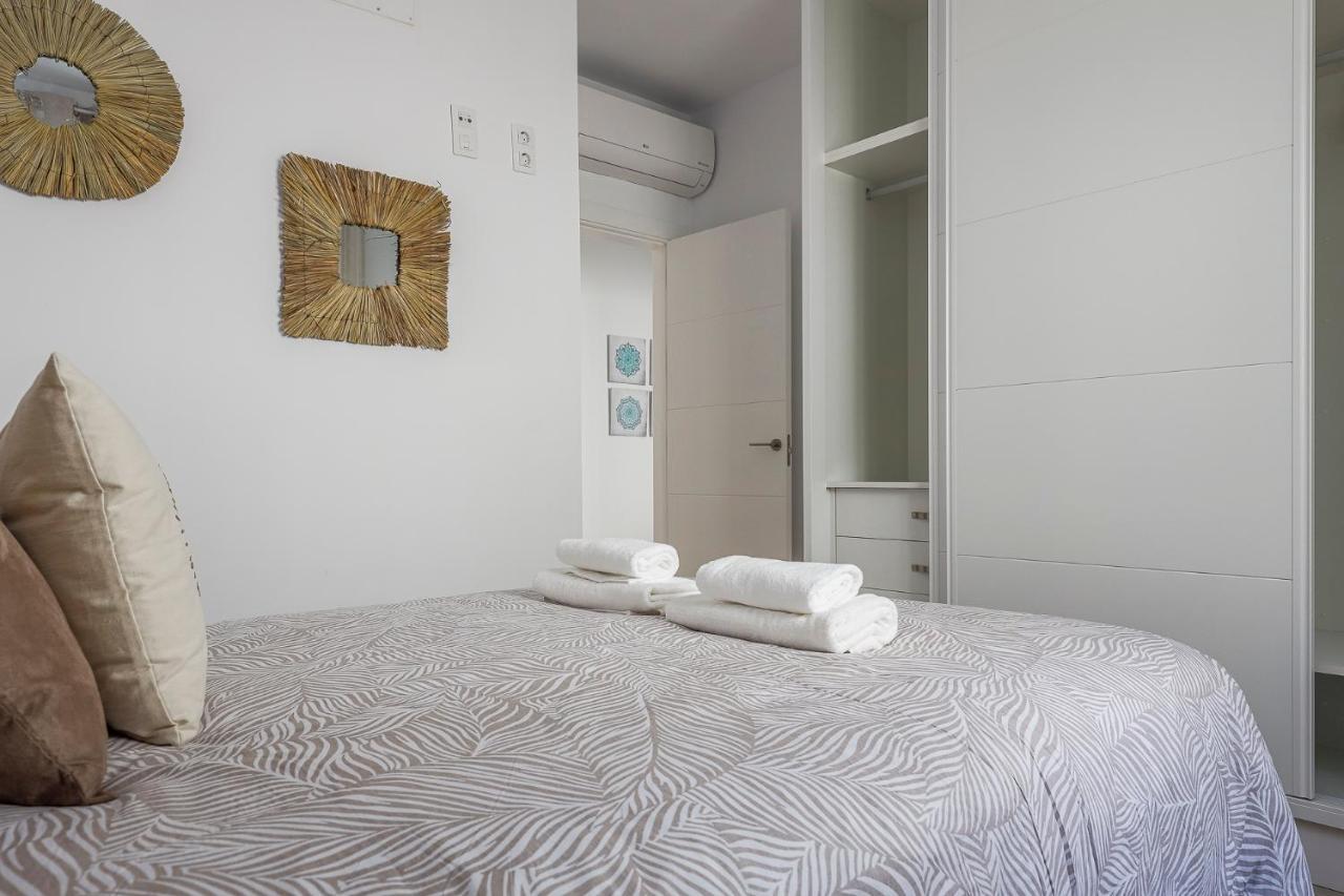 Family Suit Principal Encantos De Sevilla Экстерьер фото