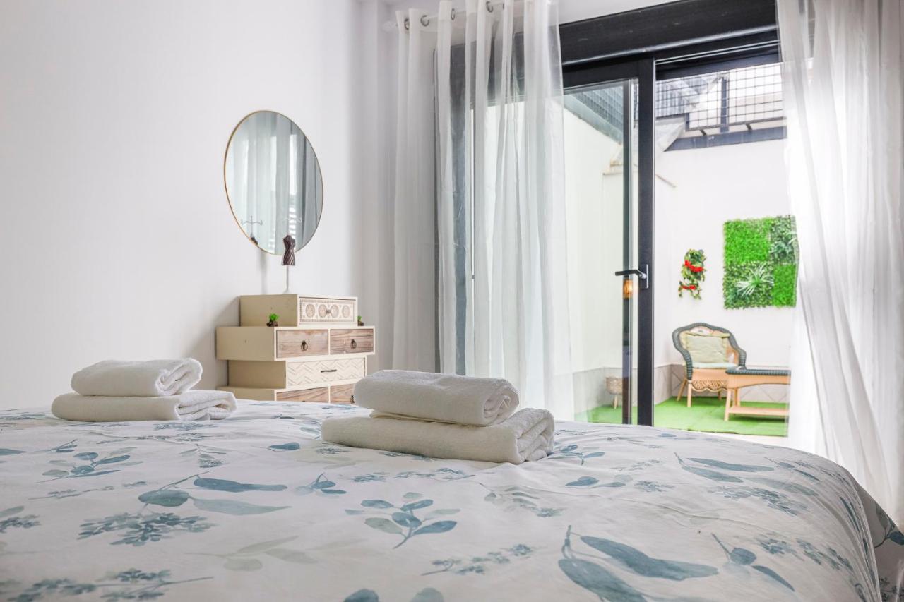 Family Suit Principal Encantos De Sevilla Экстерьер фото