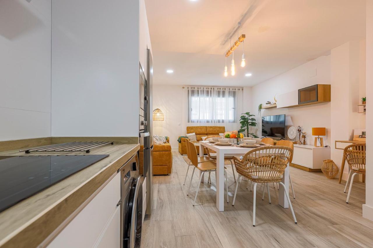 Family Suit Principal Encantos De Sevilla Экстерьер фото