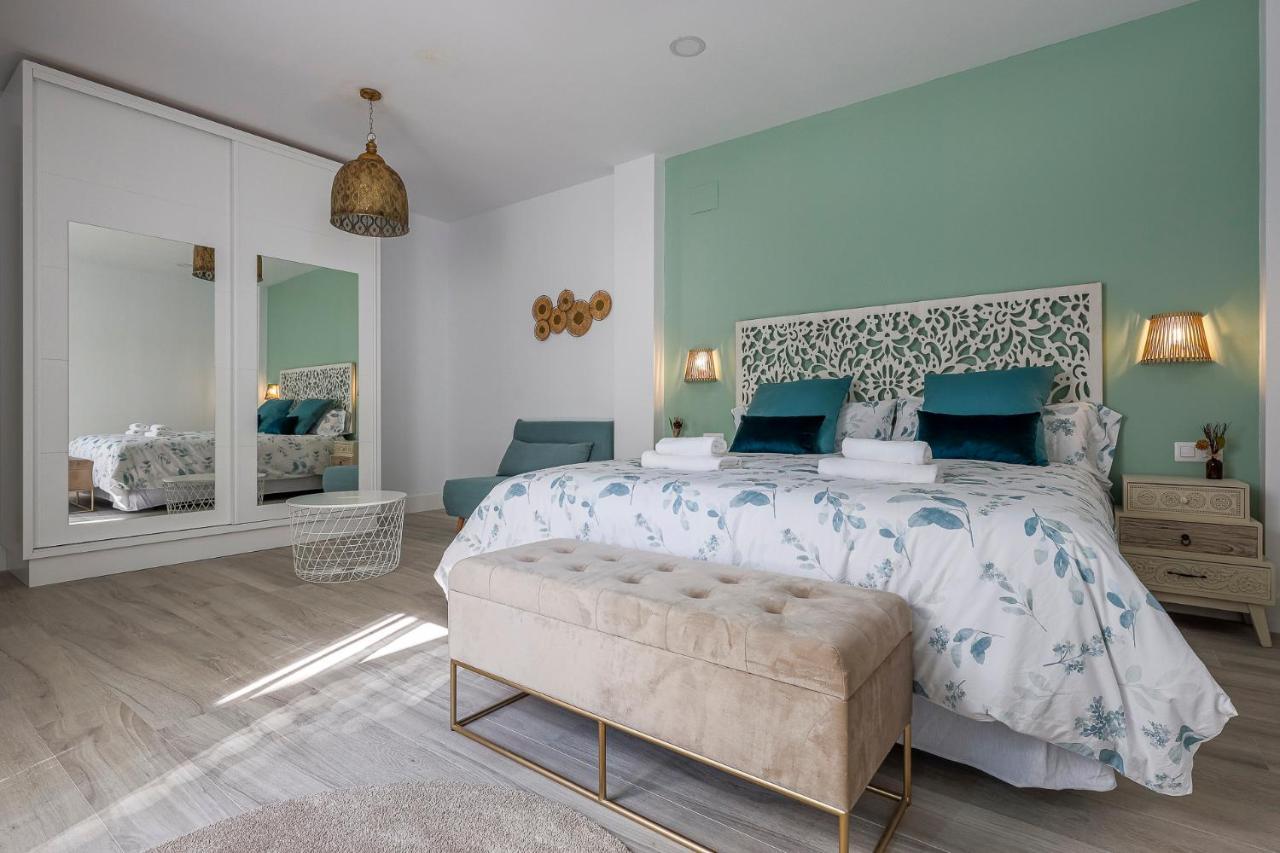 Family Suit Principal Encantos De Sevilla Экстерьер фото