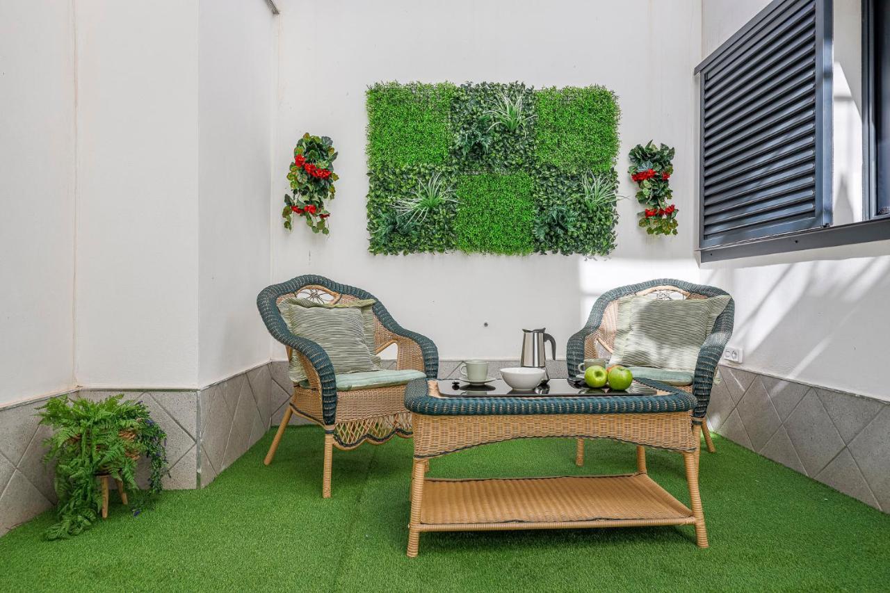 Family Suit Principal Encantos De Sevilla Экстерьер фото
